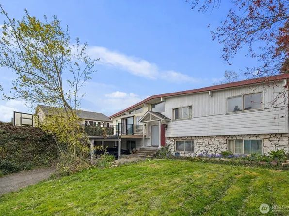 2230 S 253rd Place, Des Moines, WA 98198