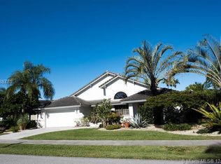 3120 Old Orchard Rd, Davie, FL 33328