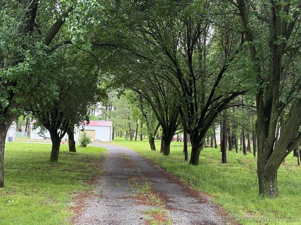 19978 E Murrell Rd, Tahlequah, OK 74464