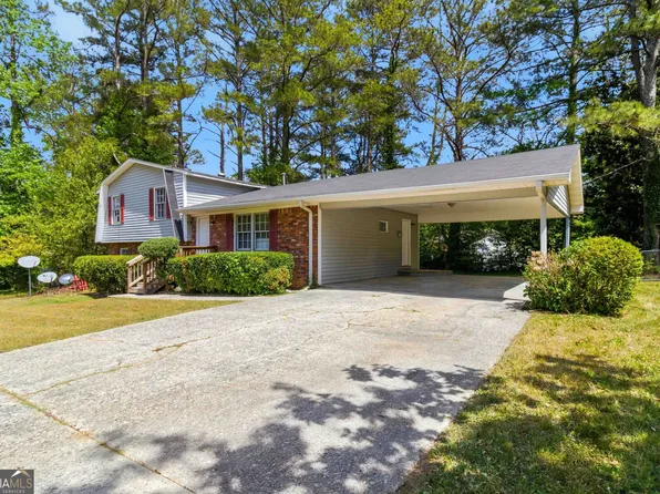 6278 Thornhedge Dr, Riverdale, GA 30296