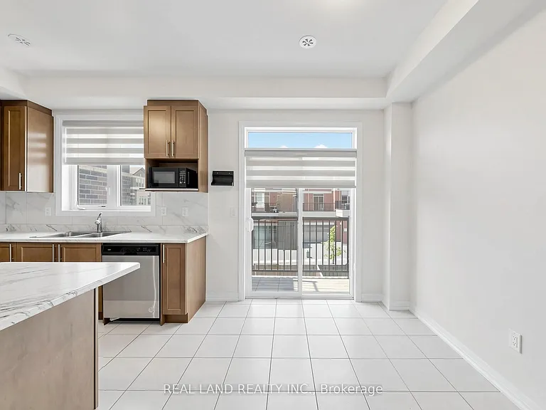 24 Sissons Way — Photo 12