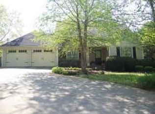 134 Etowah Dr, Cartersville, GA 30120