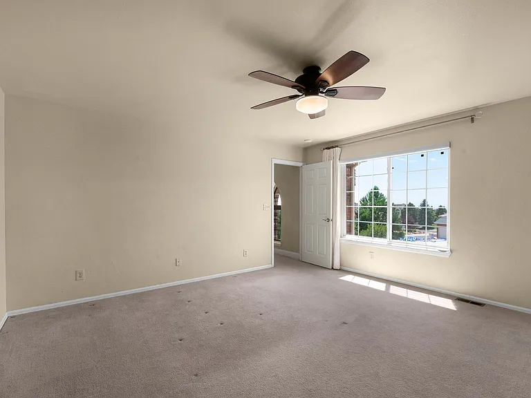2420 Regal View Ct — Photo 26