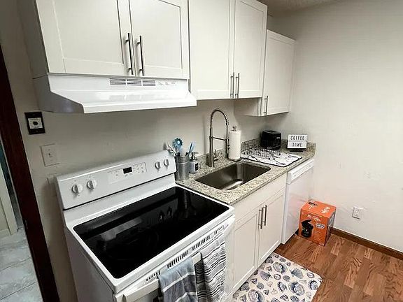 4th image of 819 NW 13th St #B