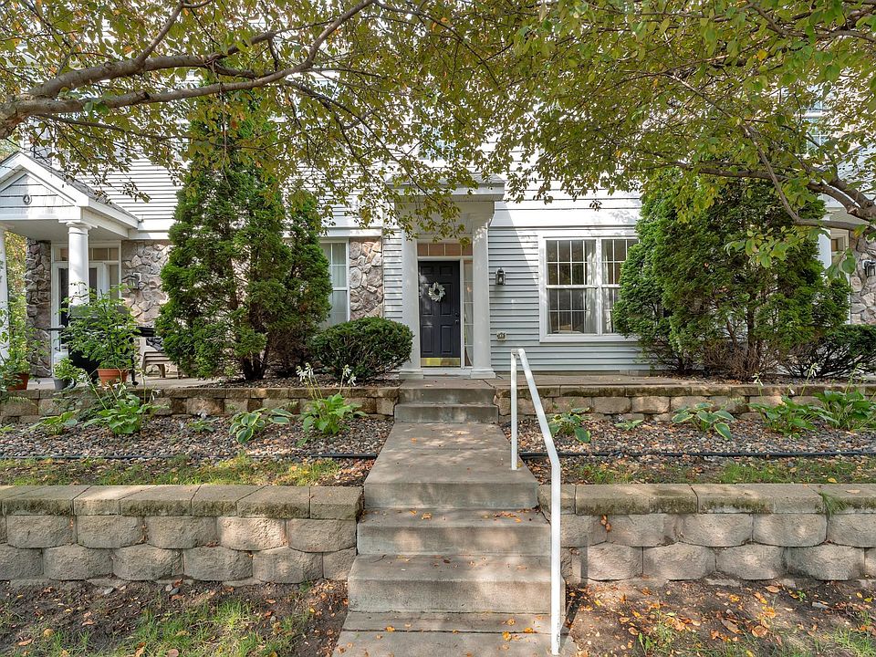 1st image of 1634 Woodlynn Ave Unit 3