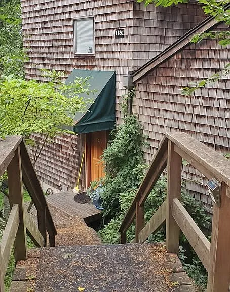1181 Fir Ln — Photo 1