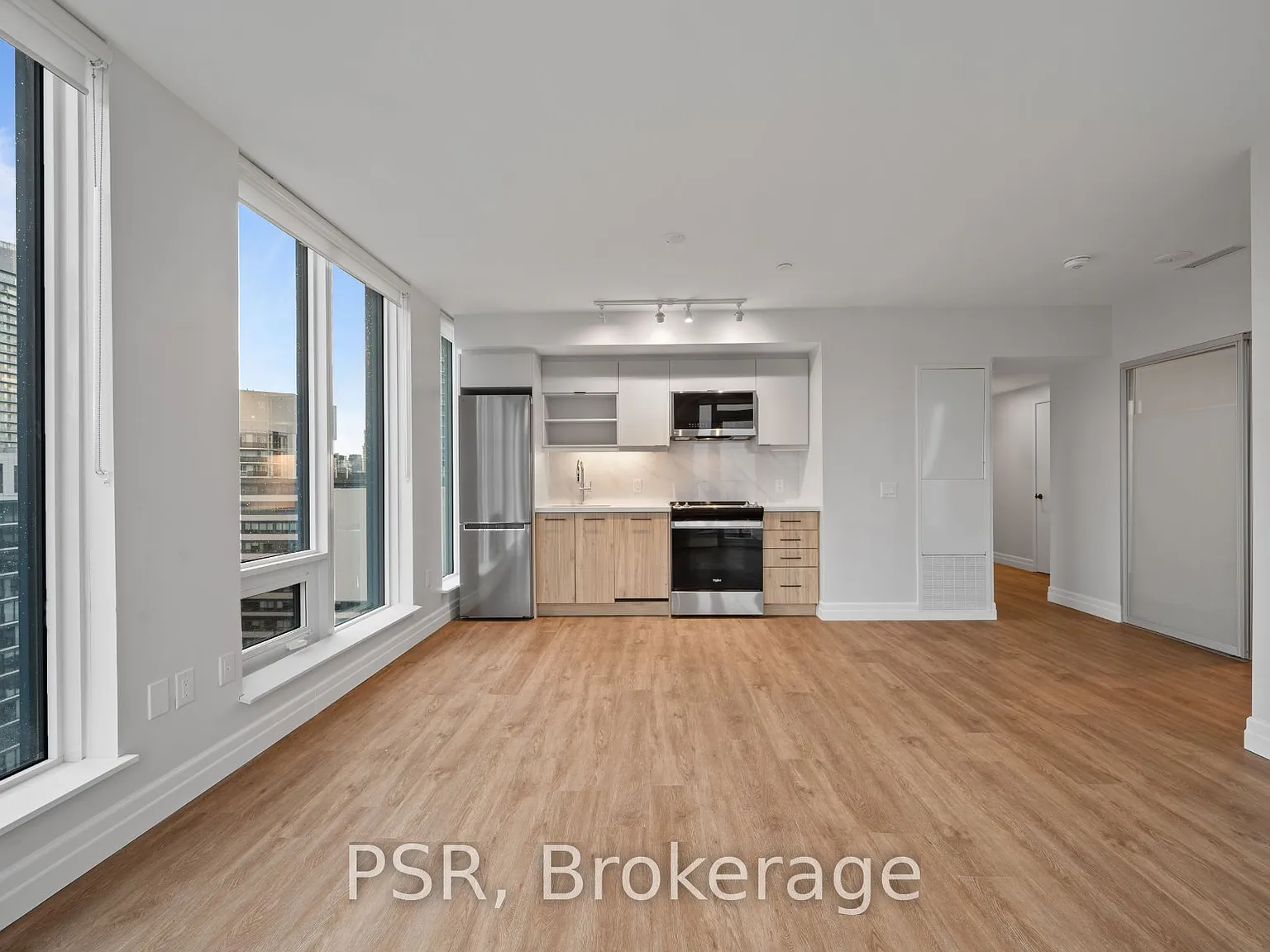 The 203 Residences — Photo 4