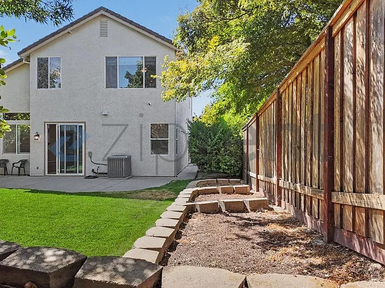 2342 Canary Dr — Photo 59