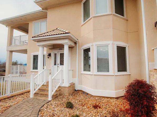 1086 La Casa Ct, Moneta, VA 24121