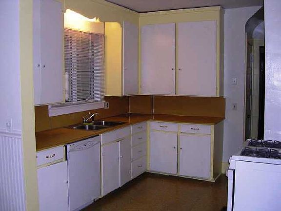 Large Eat in Kitchen