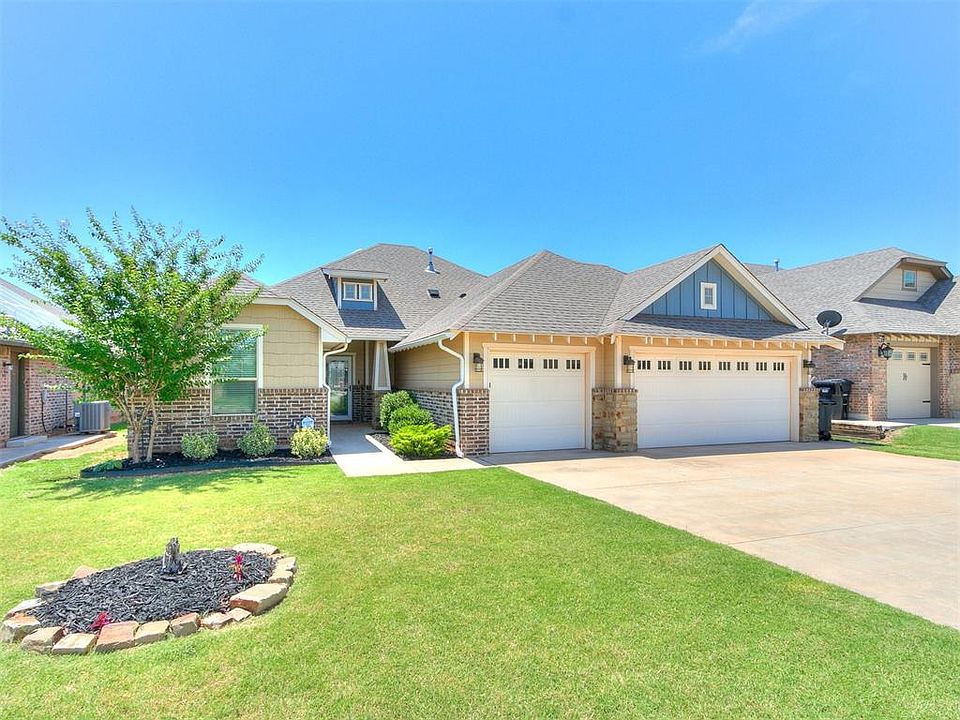 1st image of 2708 Pebble Creek St