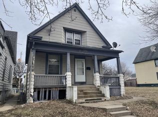 2452 N 34th St, Milwaukee, WI 53210
