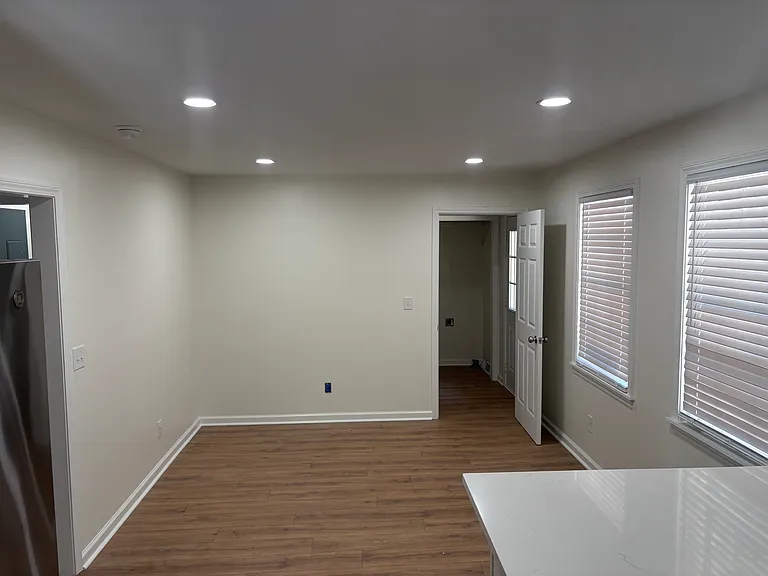 4728 Holbird Dr — Photo 8