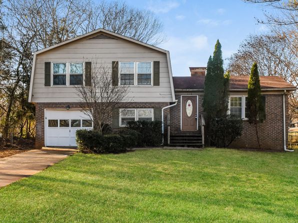 112 Becky Ln
