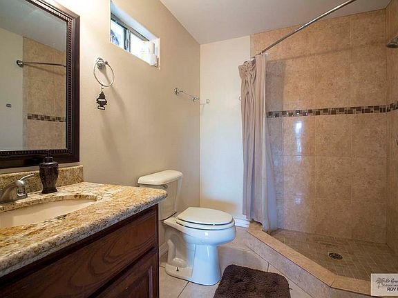 4th image of 3232 Divina Dr