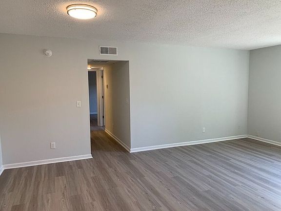 5th image of 403 E 3rd North St APT 10