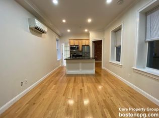 15 Hull St #4, Boston, MA 02113