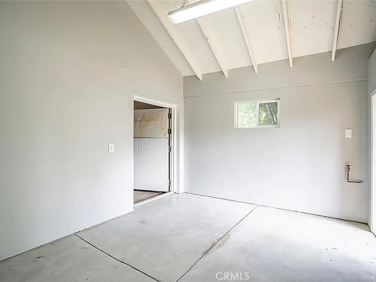 348 W Spazier Ave — Photo 18