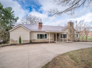 1940 Canton Rd, Akron, OH 44312