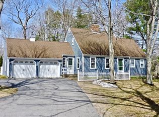 22 Magnolia Dr, Kennebunkport, ME 04046