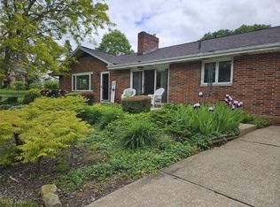 3084 Killian Rd, Uniontown, OH 44685