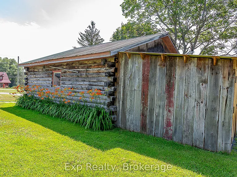 94 Latta Dr — Photo 5