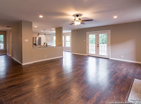 5th image of 7702 Oakhill Park Dr