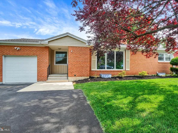 2515 Schoolhouse Ln, York, PA 17402