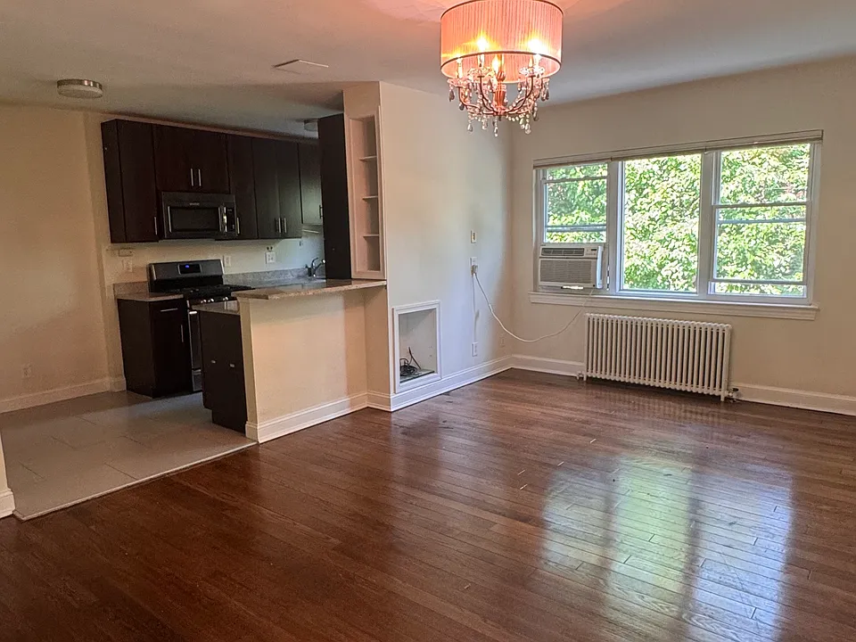 2339 40th Pl NW #305