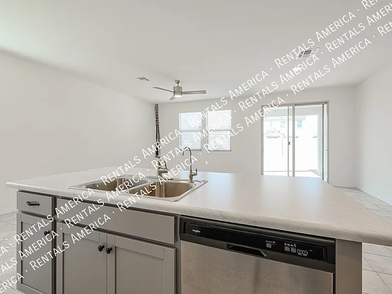 36506 W San Sisto Ave — Photo 12