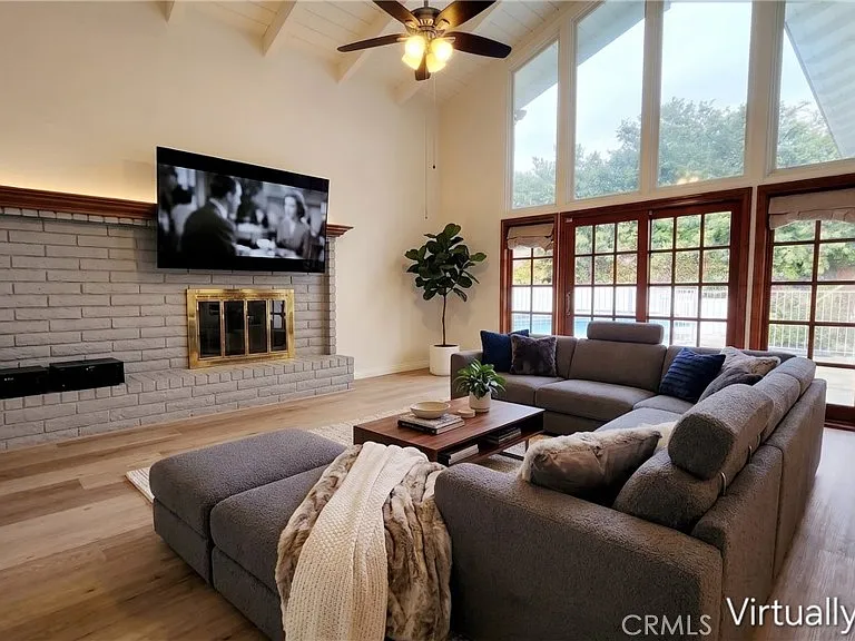 6327 Sattes Dr — Photo 13