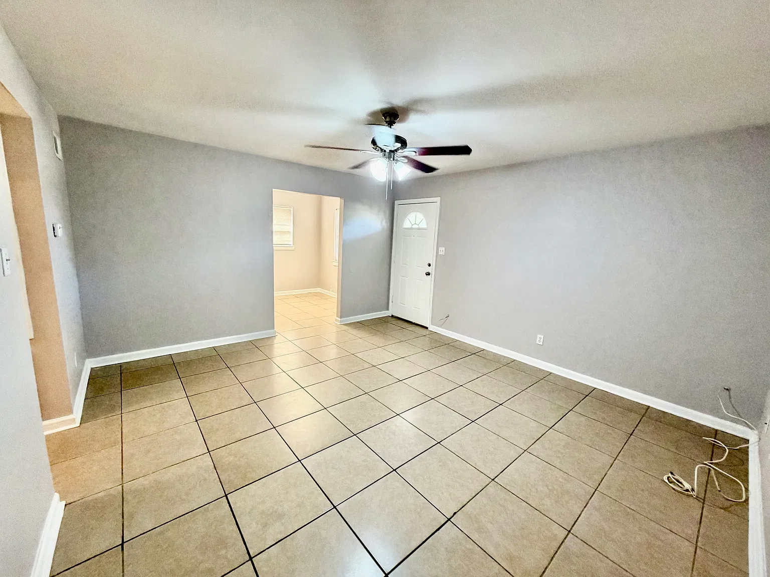 2 bed, 1000 sqft, $1,150 — Photo 4