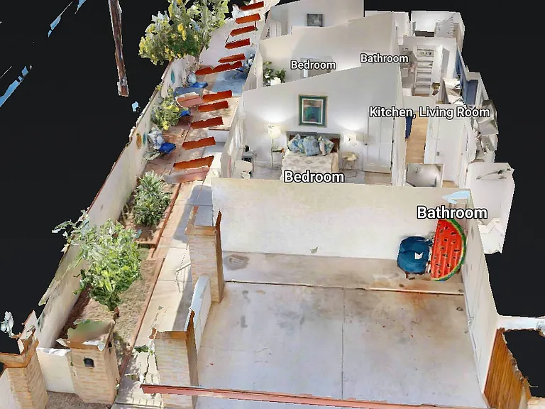 1909 E Orange Dr — Photo 2