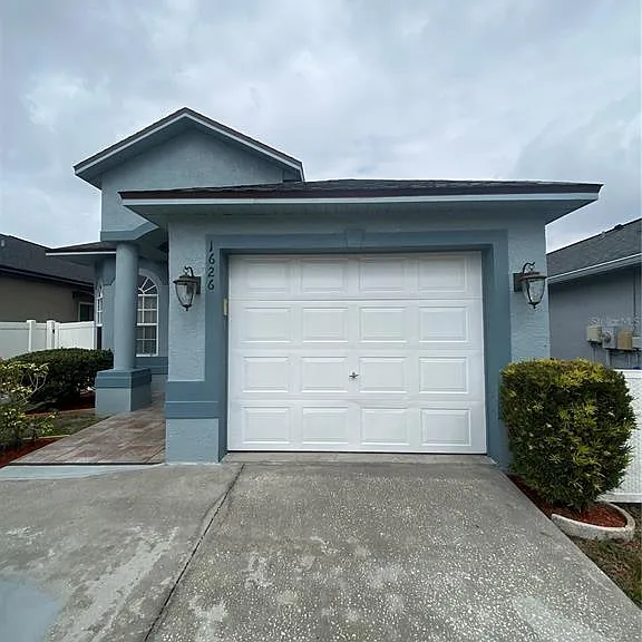 1626 Prowmore Dr — Photo 1