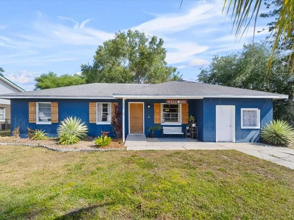 275 Cherry Laurel Ln, Winter Haven, FL 33880
