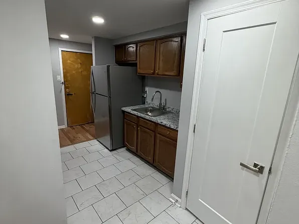 7057 Cresheim Rd #D44, Philadelphia, PA 19119