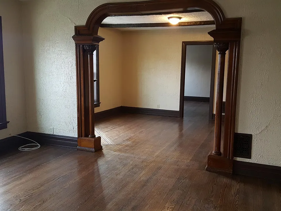1054 Elmwood Ave #2