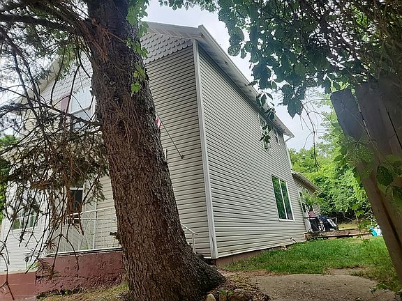 2nd image of 408 E A St