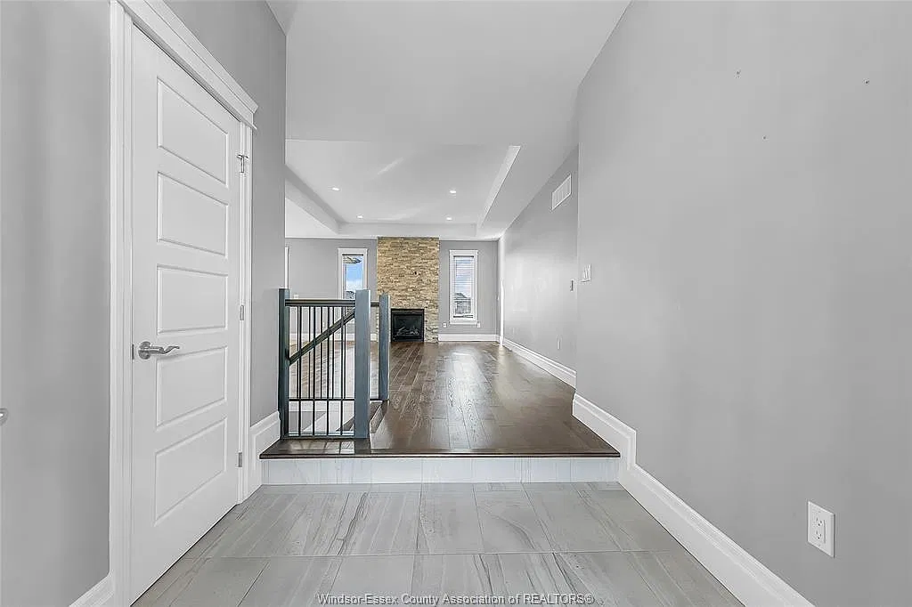 3 bed, $3,200 — Photo 4