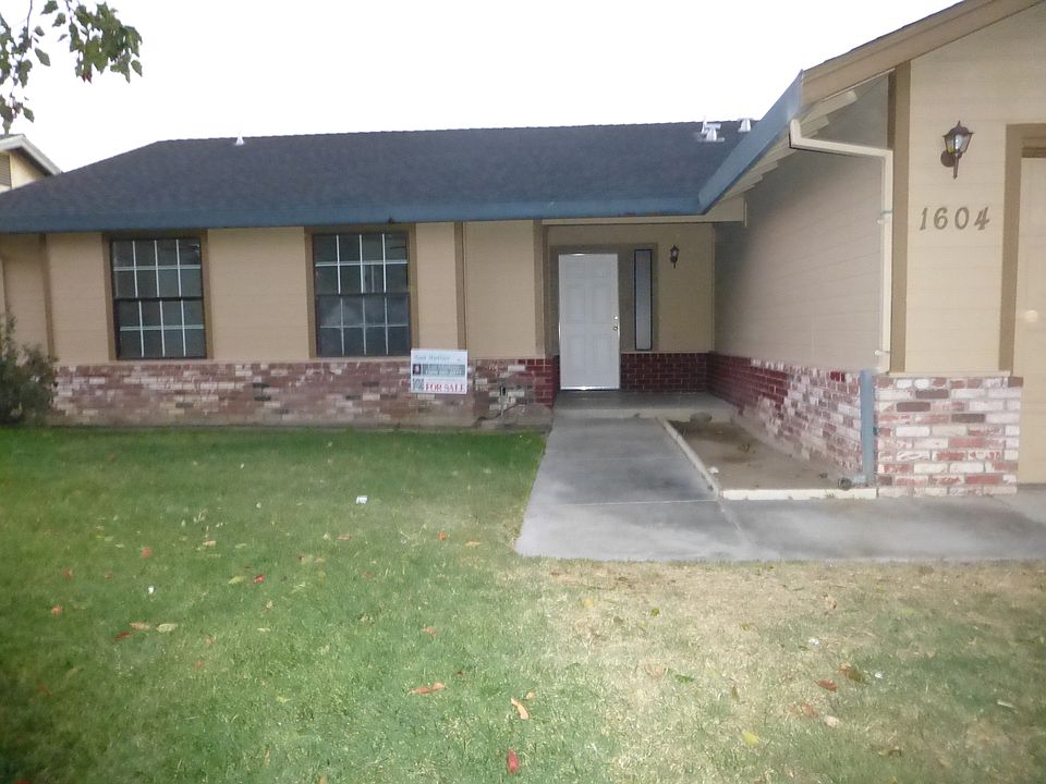 Infront of  a Junior High School