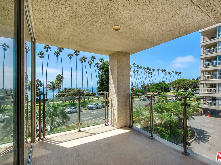 515 Ocean Ave #402S — Photo 17