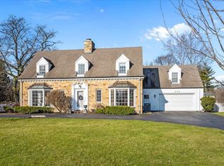 220 Sunset Ridge Rd, Northfield, IL 60093