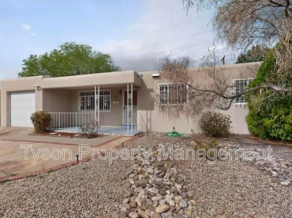 6701 Zimmerman Ave NE, Albuquerque, NM 87110