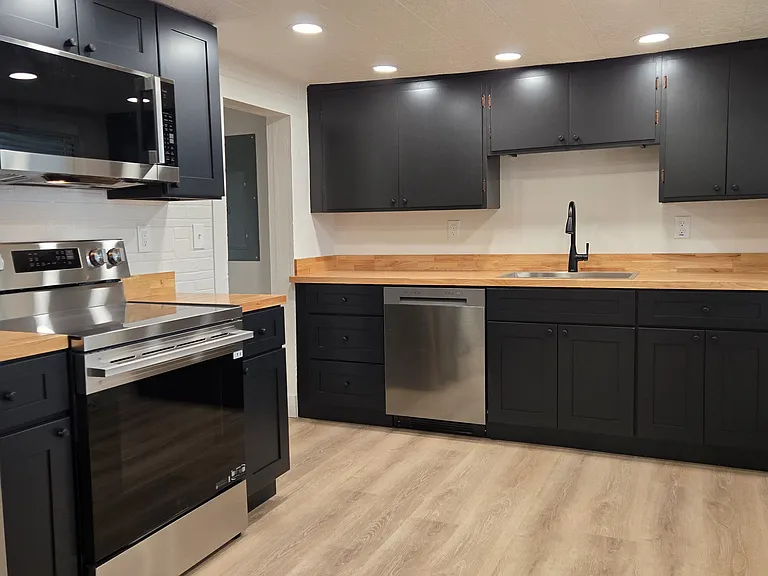 485 W Main St #1 — Photo 8