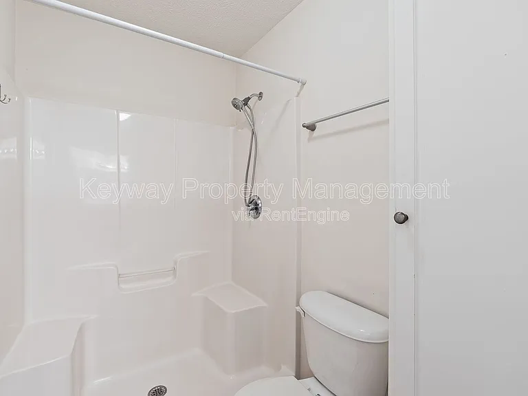 208 Satomi Way — Photo 13