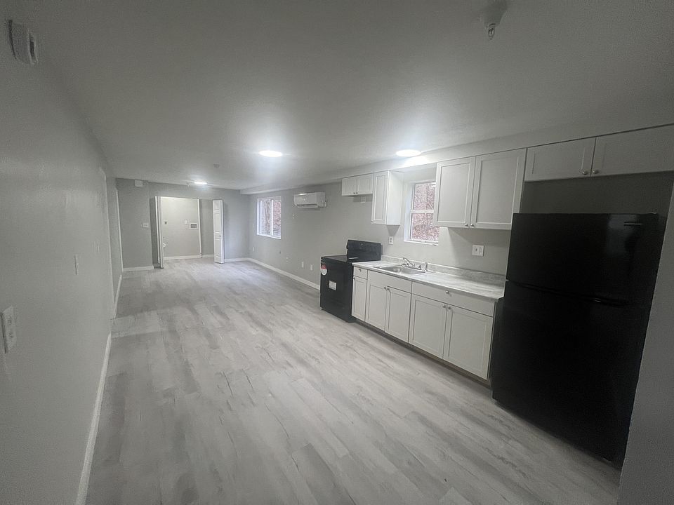 1st image of 65 Beech St #3