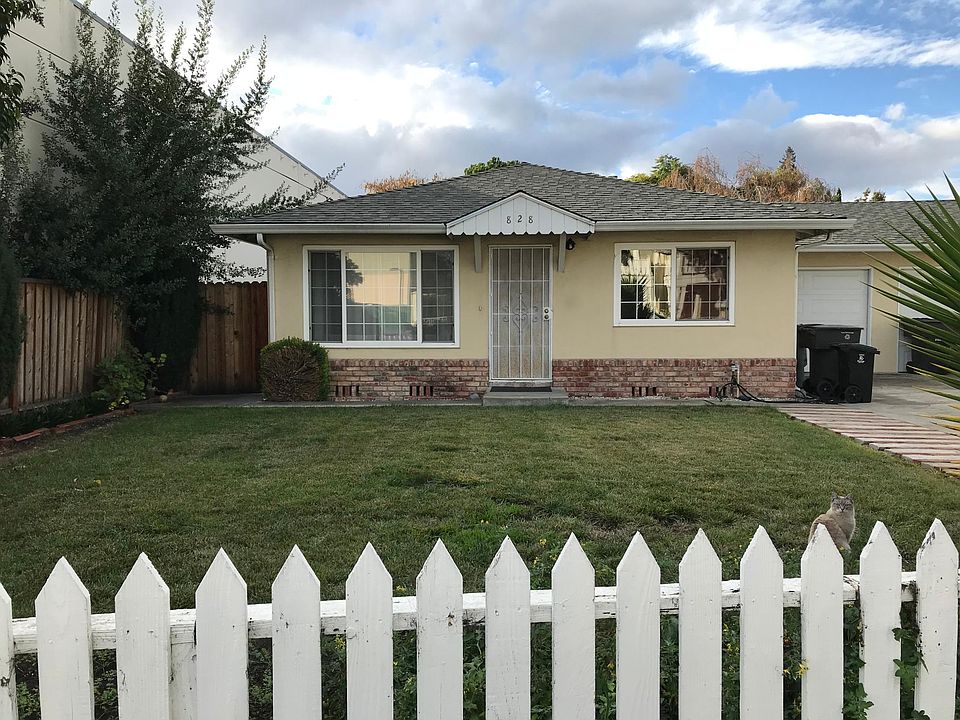 1st image of 828 Sierra Vista Ave