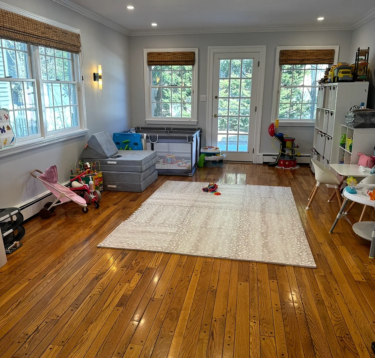4 bed, 2634 sqft, $9,950 — Photo 4