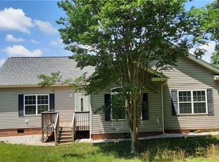 1517 Jessup Rd, Westfield, NC 27053