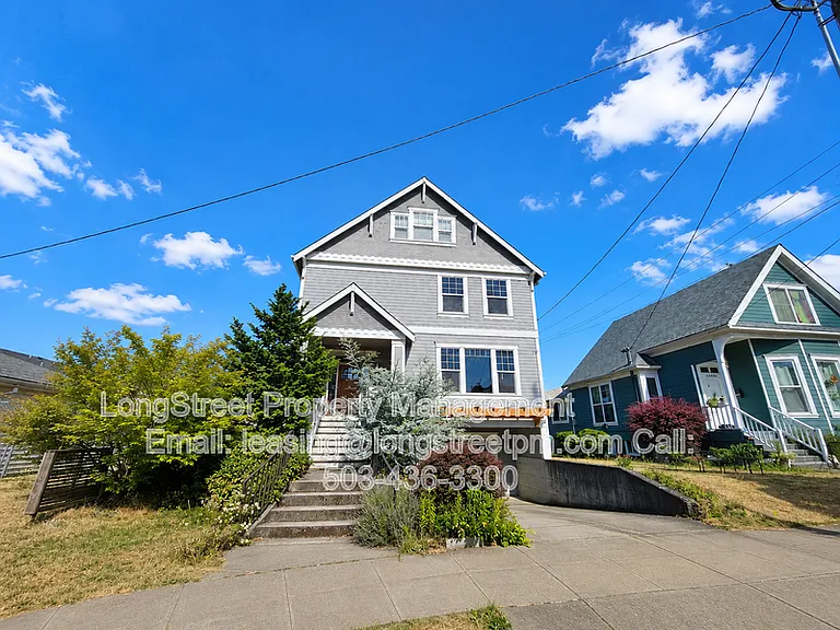 6458 NE 8th Ave — Photo 1
